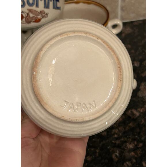 Vintage Set of 4 Stoneware Japan handle Soup Bowls Onion Bean Mushroom Cups Mugs - Picture 3 of 11